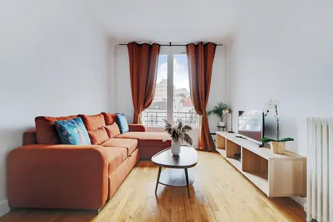 Cozy Apartment 2bdr/4p - in the Heart of Suresnes