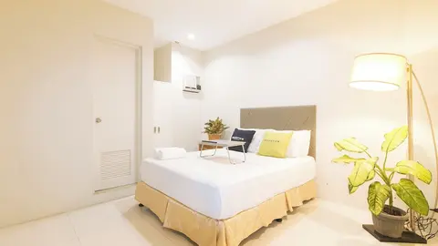 UrbanView @ Lacson Street Bacolod City by RedDoorz