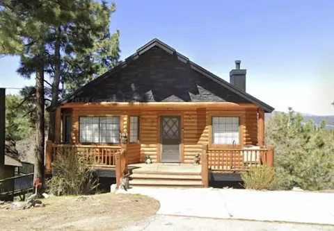 Lakeview Chalet