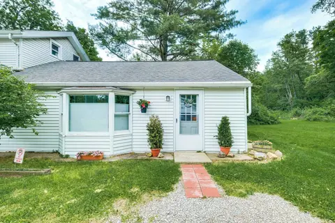 Chagrin Falls Home ~ 2 Mi to Town!