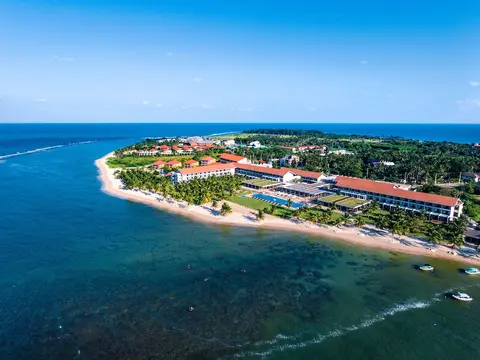 Amaya Beach Pasikudah