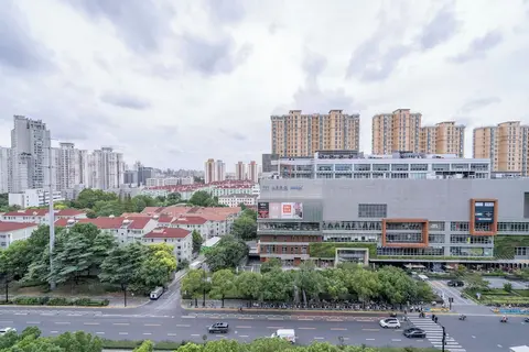 Tyms Luxury 4BR 2BA APT  Garden