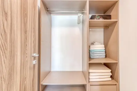 Unique Modern Apartment With Direct Beach Access
