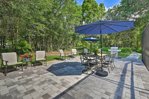 Huge Lutz Family Retreat w/ Game Room & Pool!
