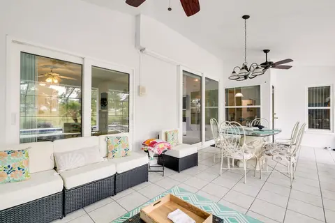 Spring Hill Home - Pool, Grill & Golf Course Views