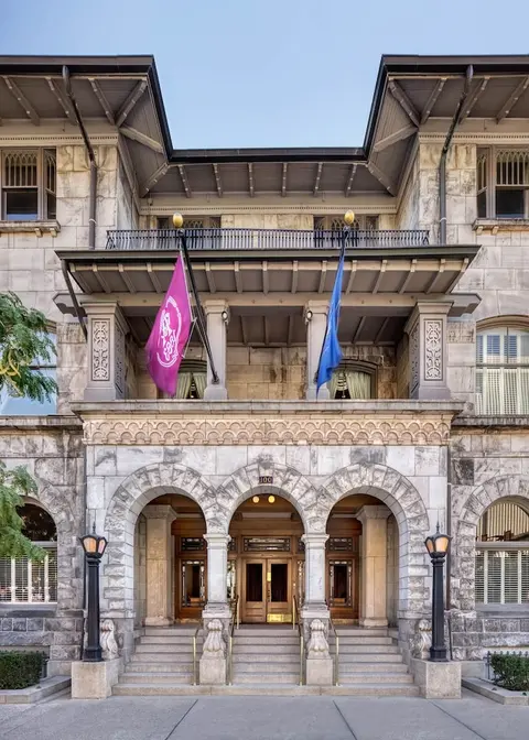 Alta Club