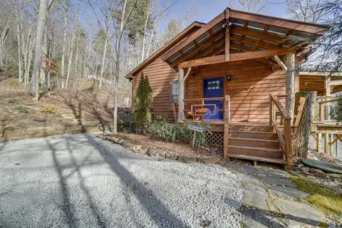 Lakeside Cashiers Cabin w/ Private Boat Dock!