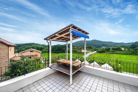 Yangyang Slowstay Pension