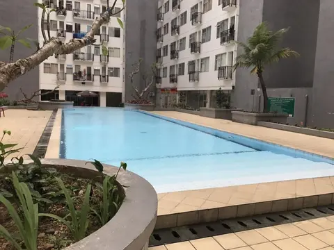 Quite 2Br Apartment Ac In Living Room At The Jarrdin Cihampelas
