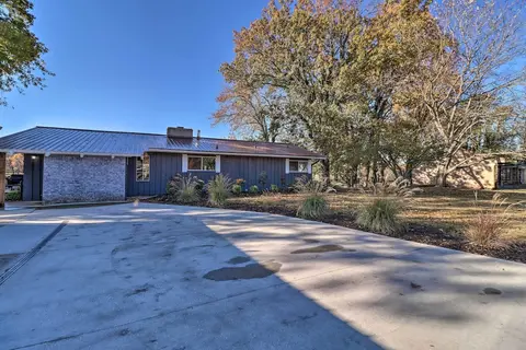 'fish House' w/ Deck, Fire Pit & River Views