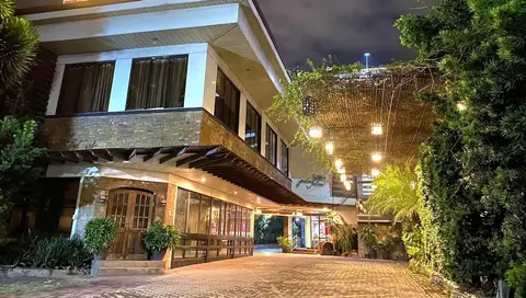 Stonewood Hotel