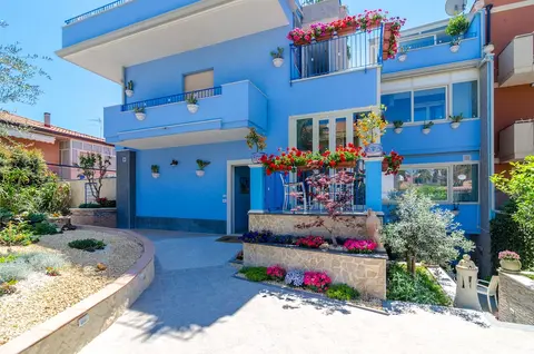Mediterranean Charm