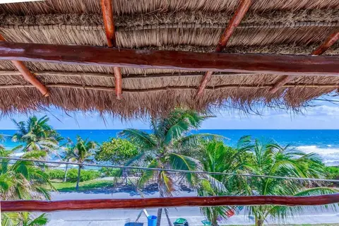 Casa Bongo by Skyrun