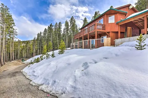 Private Mountain Retreat w/ Hot Tub & Fire Pit!