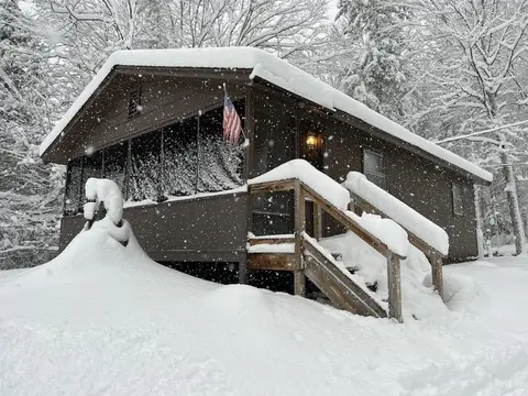 Adirondack Lake Cabins