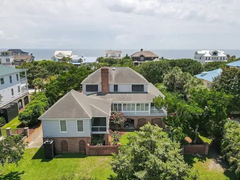 Come And Wind Down And Relax At Family Tides! 6 Bedroom Villa by Peace Vacations