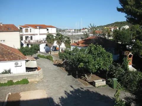 Apartments Paula - One Bedroom Apartment With Terrace 2