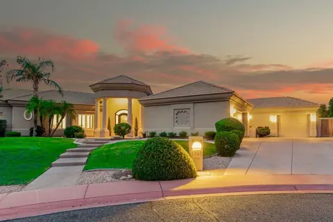 Recker #73 Mesa 4 Bedroom Home by RedAwning