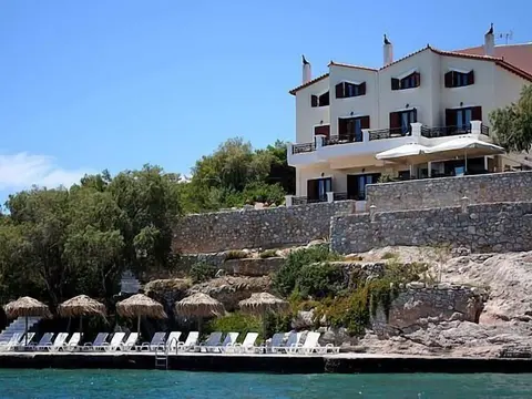 Hotel Kekrifalia