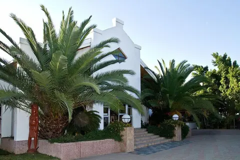 Out of Africa Town Lodge