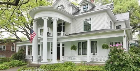 Double Oaks Bed and Breakfast