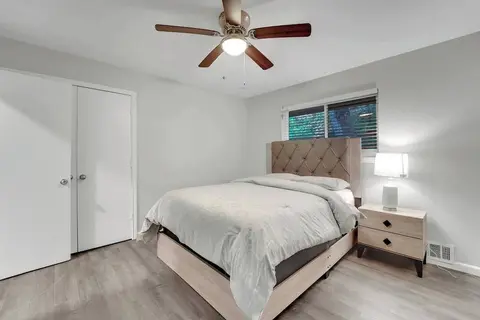 Serene Deck 10 Mins Garland City Square