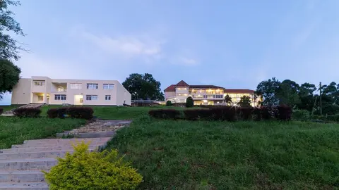 Trendy Deluxe Double Rooms In Masaka - 2