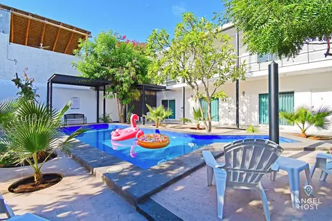 Downtown Rooms Pool & BBQ Near Hotspots