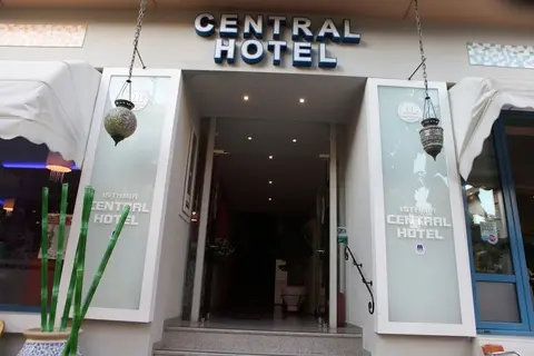 Central Hotel
