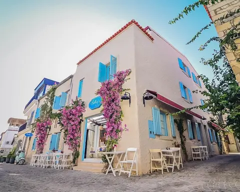 Sulty's Alaçatı Köyiçi