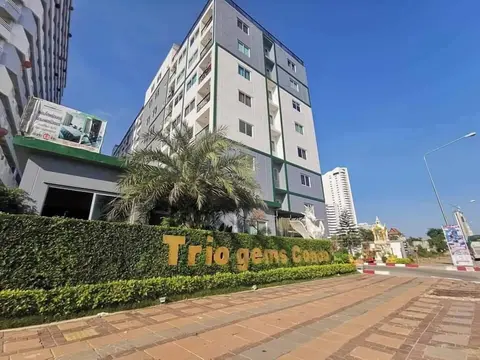 Trio Gems Condo Beach