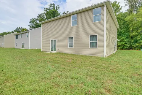 Spacious Home: 8 Mi to Bernheim Arboretum!