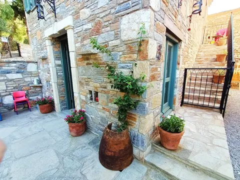 Puli Stone Houses