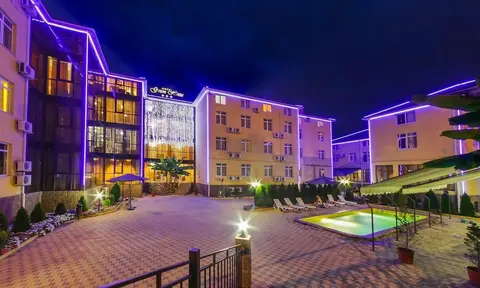 Green Hosta Hotel