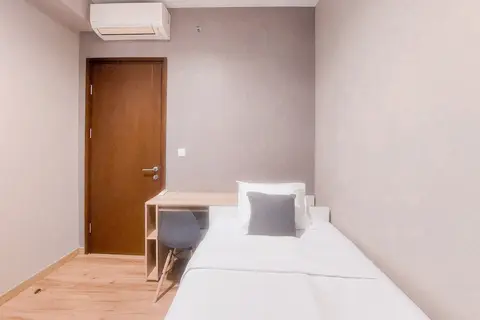 Nice And Modern 2Br Apartment At M-Town Signature