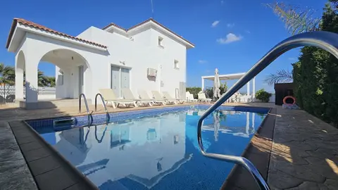 55 ATH - Stay Villa Harsha