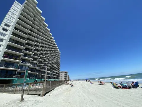 Royal Garden Resort 412 1 Bedroom Condo by RedAwning