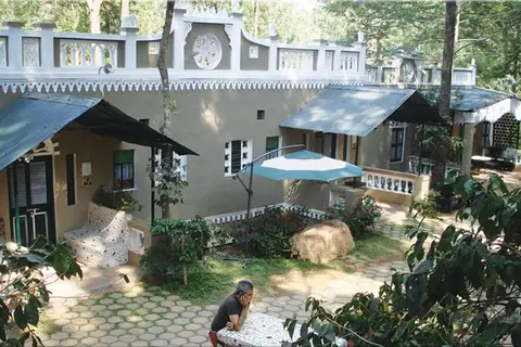 INDeco Lakeforest