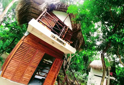 Media Luna Hostel Baru