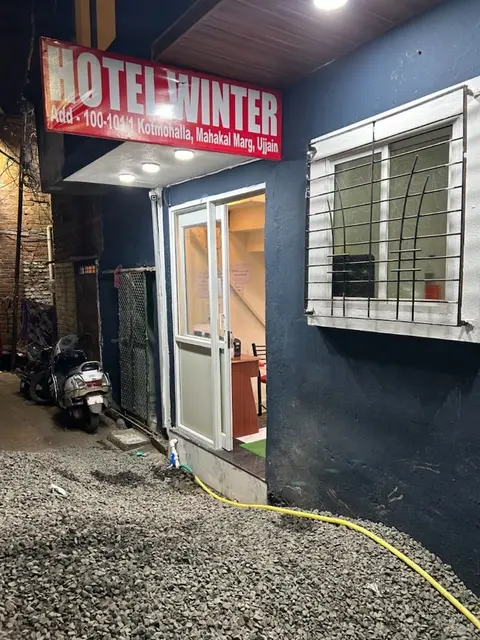 Goroomgo Hotel Winter Ujjain