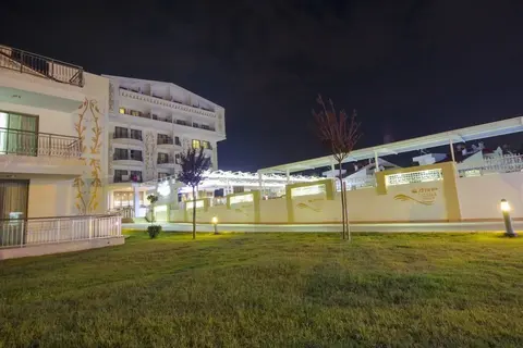 IQ Belek Resort