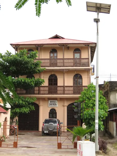 Rumaisa Hotel