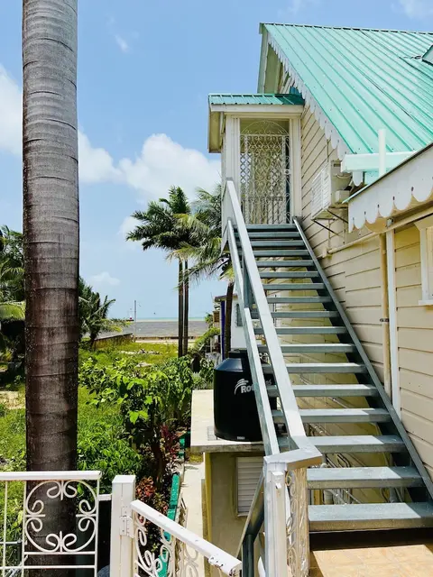 One South Place Hotel