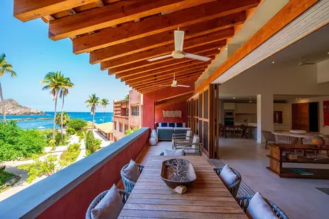 Careyes 114 Oceanfront Luxury With a Spacious Te