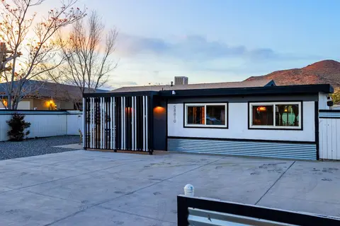 The Rosemary House Yucca Valley