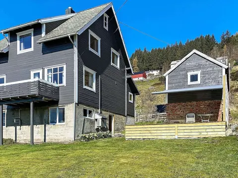 8 Person Holiday Home in Barmen