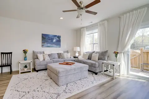 Patio & Grill: Modern Family Home in Hampstead