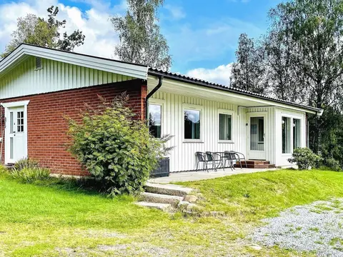 5 Person Holiday Home in Gustavsfors-by Traum