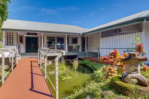 Honomu Home w/ Screened Lanai + Ocean Views!