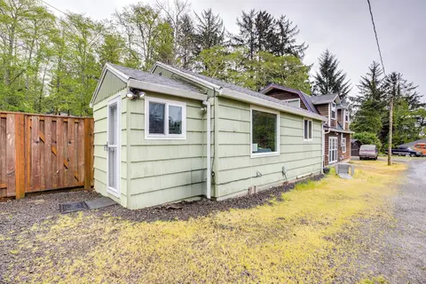 Quaint Tillamook Getaway Near Netarts Bay!
